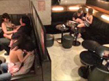 オッパブのハッスルタイムで挿入され股間の穴へ直接射精される嬢