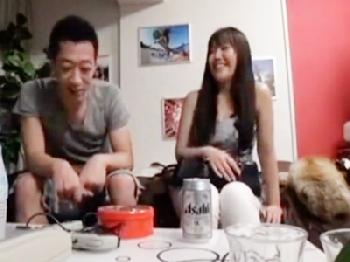 盗撮環境バッチリな自宅に女を連れ込み性行為する変態男