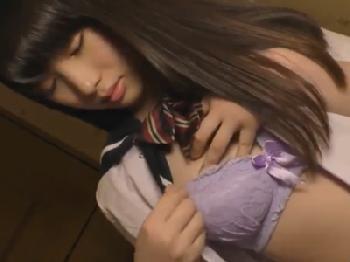 清楚な美少女女子校生を食い物にしてハメ撮りセックス!!