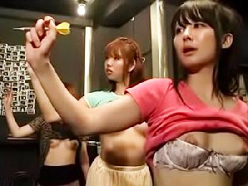 ダーツバーでこっぴどくフラれたツンケン美女たちの時間を止めて好き放題