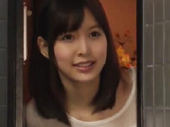 肉食系オカンがランジェリー姿で息子に色仕掛けして禁断の親子SEX