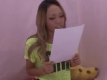 初対面の陰茎を片っ端から射精するまで口内性交してくれるギャル