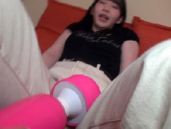 笑うと目が細くなるアクメ顔のような女性会社員がドハマリ性交