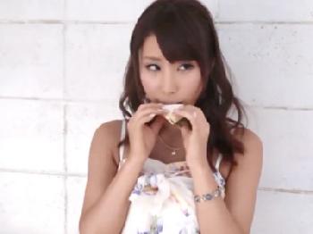 あやみ旬果が野外でポコチンをパイズリと尺八で絶頂快楽に導く!!