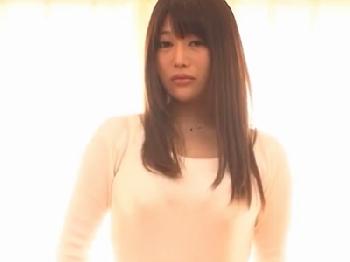 乳輪がブラからはみ出てしまうJカップ新人が待望のAVデビュー!!