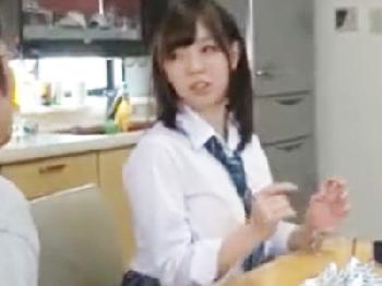 親の再婚で不意にできた非人道的な義兄に家庭内強姦され膣内射精に泣き叫ぶ女子校生妹