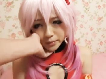 凄く綺麗な人妻が昔AVに出ていたことがバレて…クズ男たちの性奴隷に…