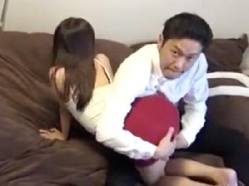 校長先生との面談の際も生徒ペニスを刺激してくる女性教師が…先生不在時に校長室性交