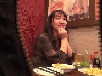 相席居酒屋でGETした素人→脱いだら猥褻巨乳でテンション爆上がり中出し