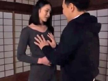 凄い性テクニックを持つ男優ペニスのハードピストン→顔面射精コンボに恍惚イキ晒するお姉さん