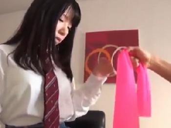 ムチッとした肉感的な女子校生ナンパ→女性器に避妊具未装着で膣内射精!!