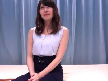 無料マッサージという言葉に引かれて文学部女子大生がデトックス絶頂!!