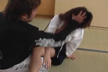 素人女子校生の剣道部娘を激しい性的暴行