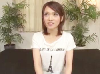 アマチュアバンドの美少女ヴォーカルがファンの前で挿入される