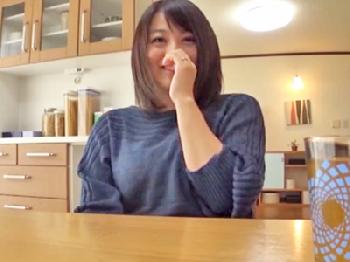 27歳若妻が甥と肉親交尾