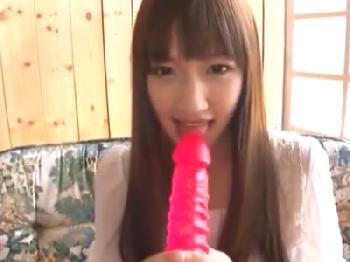 ローターでクリトリスを刺激され肉棒を挿入されるエッロボディギャル