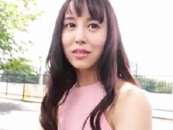 華奢だけど巨乳な肉体とモデルのような極上ルックスの美女とハメ撮り!!