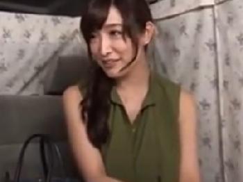 六本木住まいのセレブ人妻をナンパしてホテルに連れ込み膣内発射交尾