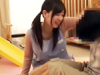 母性いっぱいの保育士と赤ちゃんプレイで子作りセックス