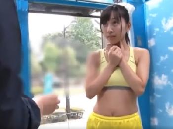 押しに弱いアスリート女子大生が訝しみながらも膣圧測定→コンドーム非装着の膣内射精交尾やられる