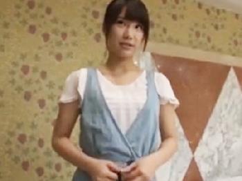 無垢なベビーフェイス美少女が言われるがまま3P性交でハメ倒され気絶寸前W