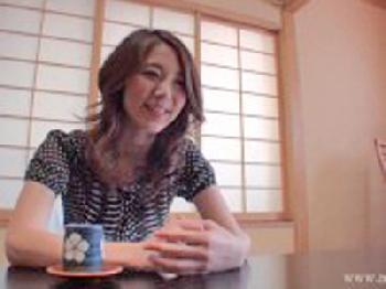 家族風呂でハメ狂ってヘリでえげつなく放心する素人人妻