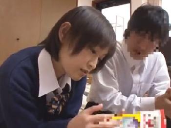 ショートヘア女子校生が子宮へ直接射精されて強制絶頂