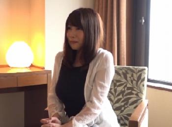 前回の出演でAV出演中毒になった素人人妻が再出演!!