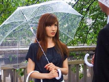 収監された夫を待っている間…やはり体は待ってられなかった妻W