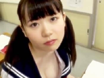 真っ白な柔らか巨乳で男子を興奮させてしまう美少女女子校生が制服を剝ぎ取られ犯される