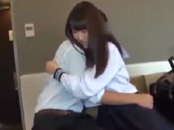 想定外の暴発子宮へ直接ぶっかけ射精にガチ焦りする女子校生