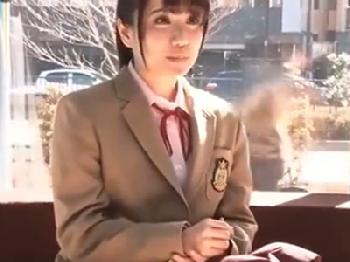 マッサージのはずが陰茎挿入される女子校生