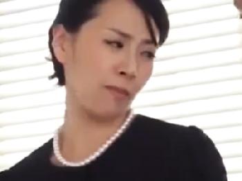 義理弟が未亡人となった兄嫁を脅して中出し性暴行する冷酷無慈悲な諸行