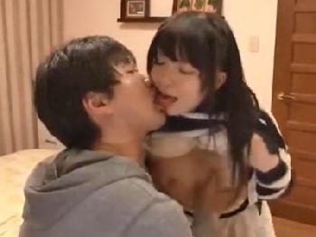 パンチラする生徒に辛抱たまらず中出し性暴行仕掛けてしまった家庭教師