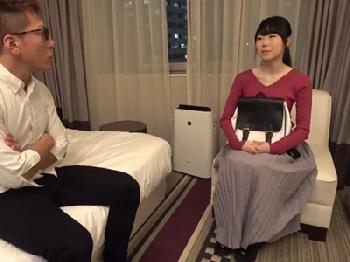 新宿でナンパした素人娘がガチオーガズム性交