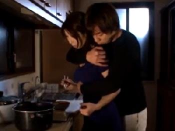 義弟に求められて全力で答えてしまう寝取られ浮気