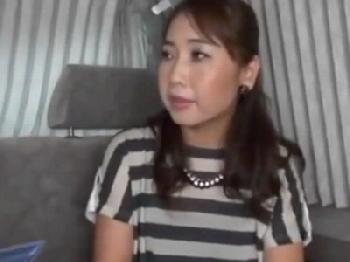 表参道でナンパしたセレブ人妻をホテルに連れ込み即挿入!!