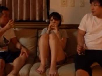 夫が寝ている隣で夜這い→思う存分寝取られれる人妻たち