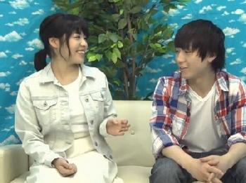 笑顔がチャーミングな現役女子大生!!男友達のペニスを手を使わないフェラチオで絶頂させるエロ企画でバッチリ口内射精