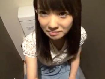 純粋そうな黒髪少女のご奉仕→恥ずかしがりながらの挿入を盗撮
