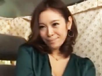 謝礼と巨根で釣ったとても綺麗で雅やかなマダムに避妊具未装着で膣内射精成功!!