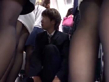 バスの車内はパンスト天国!!ムレムレ女性会社員にペニスをこすり付けてSEXし放題