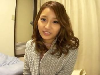 明らかに尻軽女そうな女性会社員の自宅に上がり込み即挿入!!