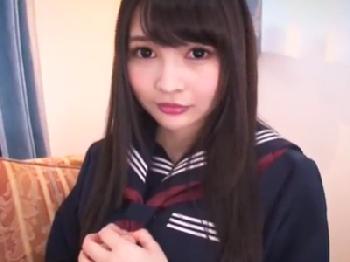 マゾヒスティックな中年男を言いなりにして膣射性交を楽しむ小悪魔女子校生