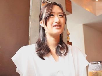 夜な夜なAVで自分を慰める八王子の人妻がデビュー