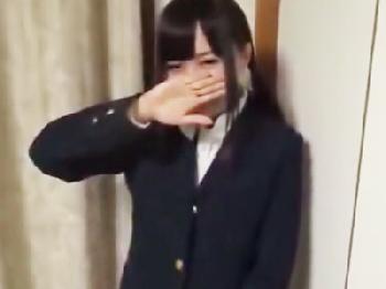 ツインテ無垢美少女の援交ハメ撮り膣内射精映像