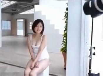 アパレル店で働く一般女性がAVデビューへ→和歌山出身の素人は…マゾヒズム性癖を持つ変態だった