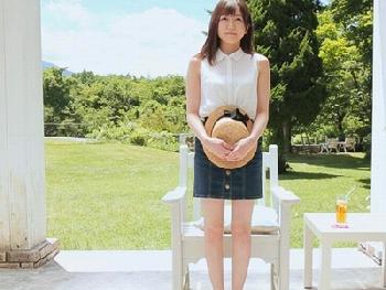 AV女優の中でもとびきり巨乳の美少女が乳揺らし交尾!!