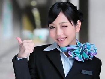 憧れのキャビンアテンダントの熱を帯びた口内性交を堪能して口内射精