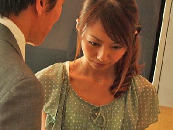 ギャンブルに負けて妻を差し出す最低夫